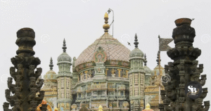 खंडोबा मंदिर में हल्दी की होली